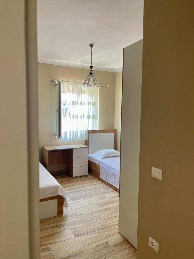 Twentysix Apartment Shkodër Extérieur photo